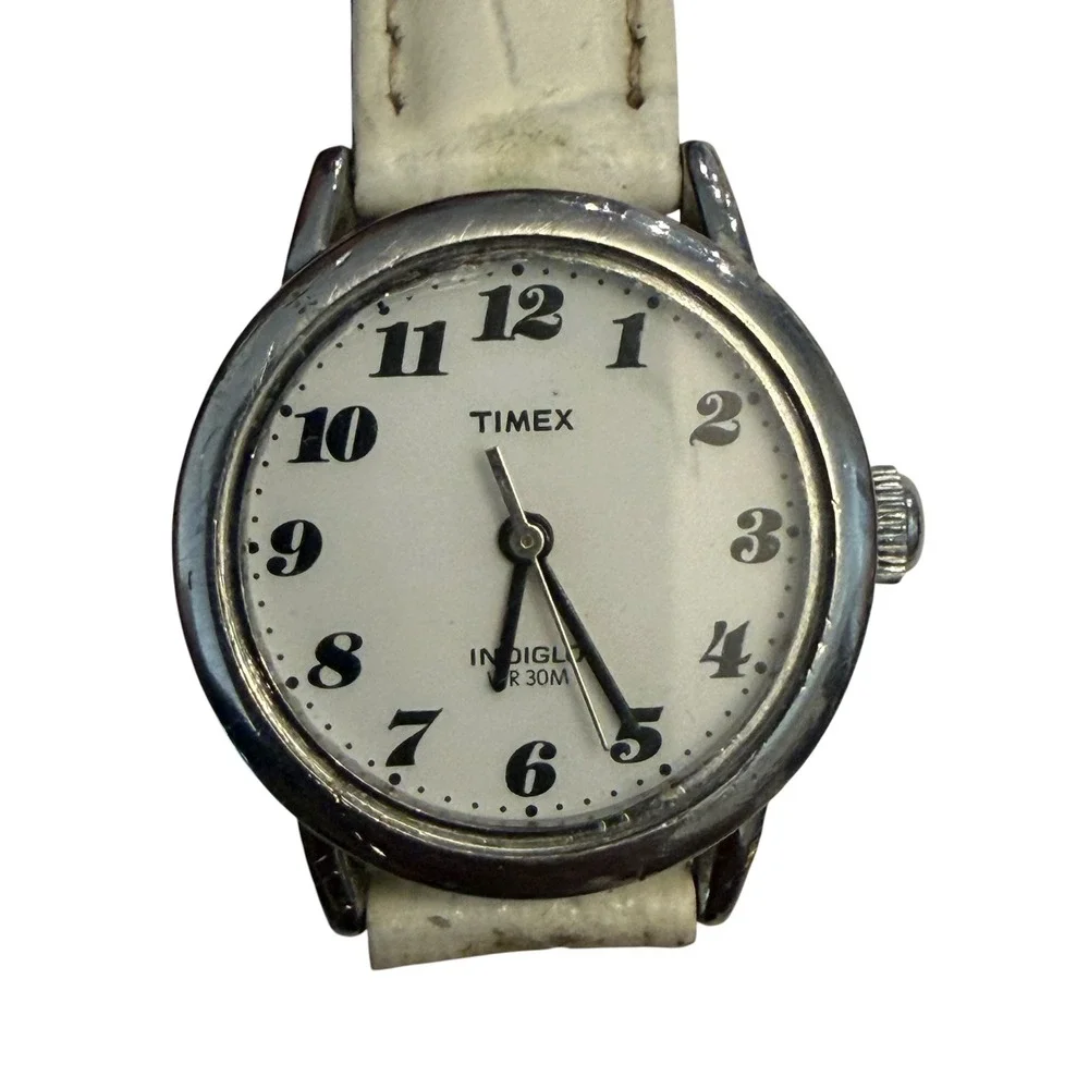 Timex Indiglo Women's Watch White‎ Leather Strap Silver Tone Case